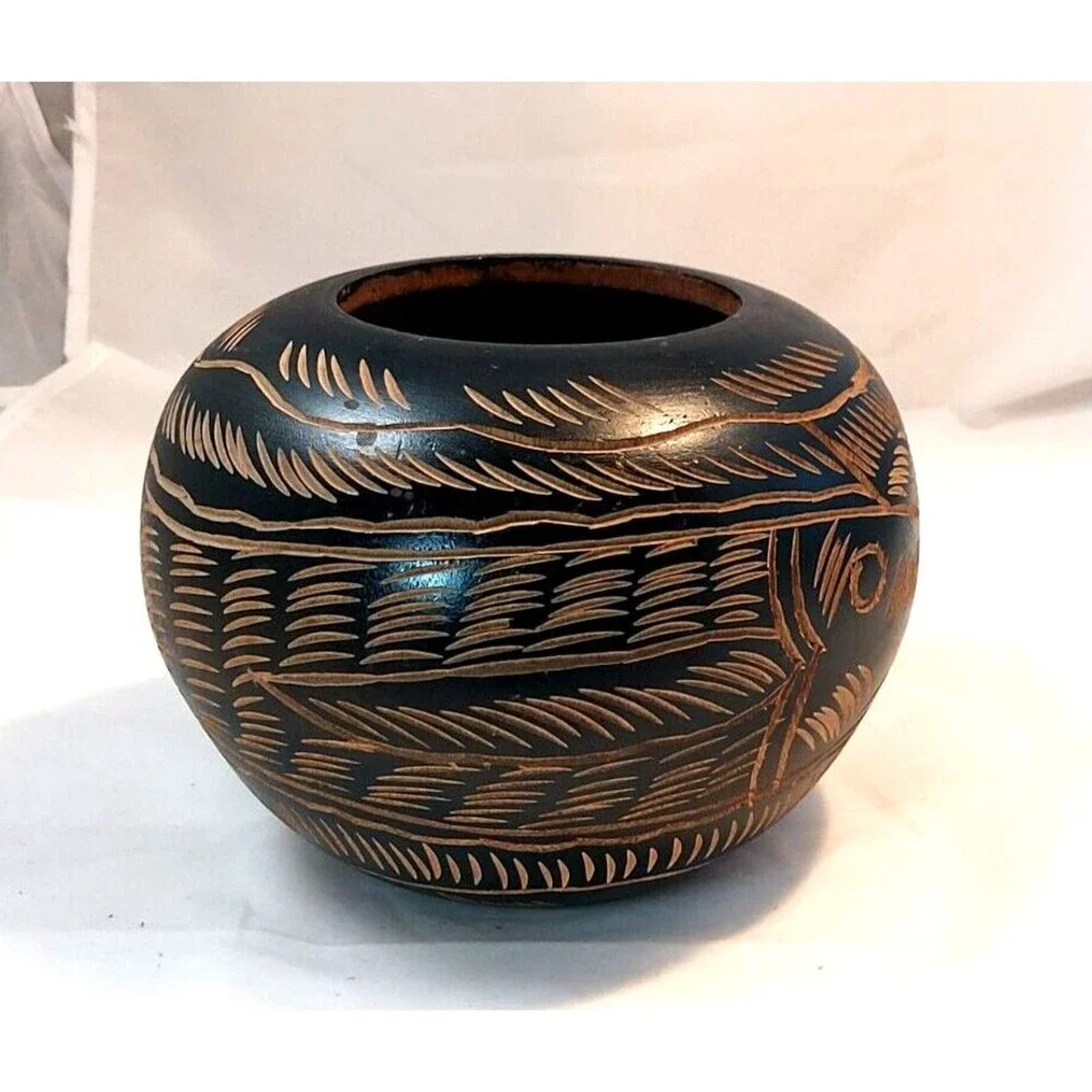 Vintage Hand Carved & Painted Mexican Wood Bowl Folk Art 7”x5.5” - Picture 7 of 7